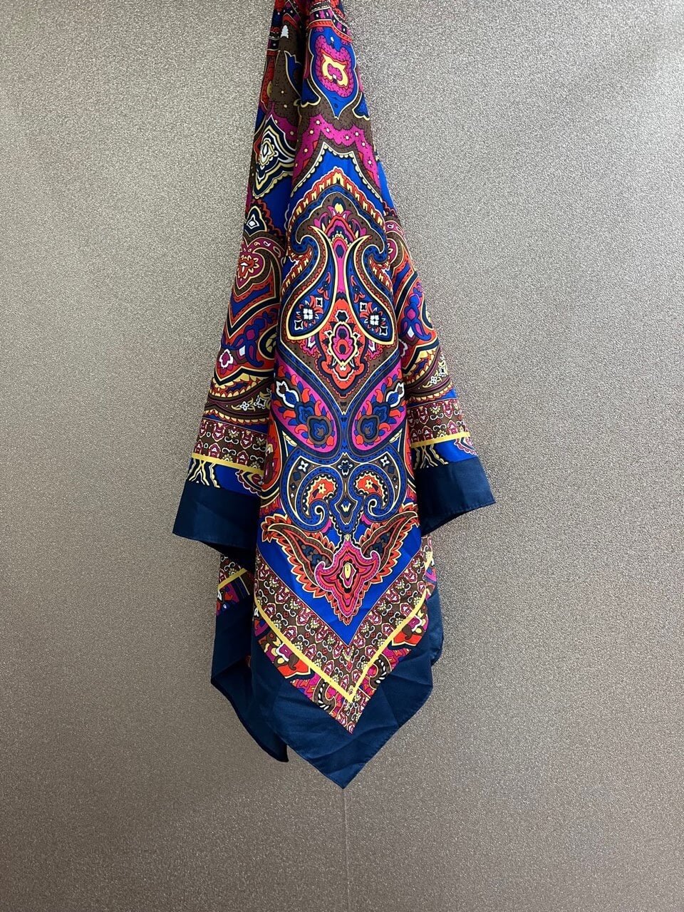 Vintage Paisley - Bitter and Better